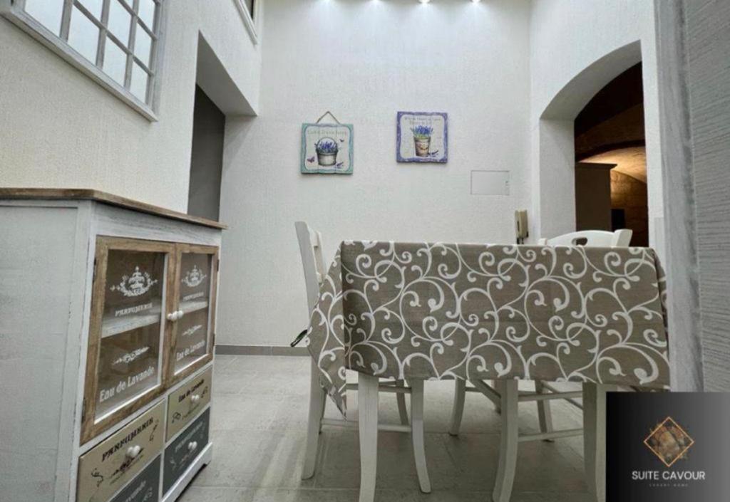 Suite Cavour Luxury Home Taranto Luaran gambar