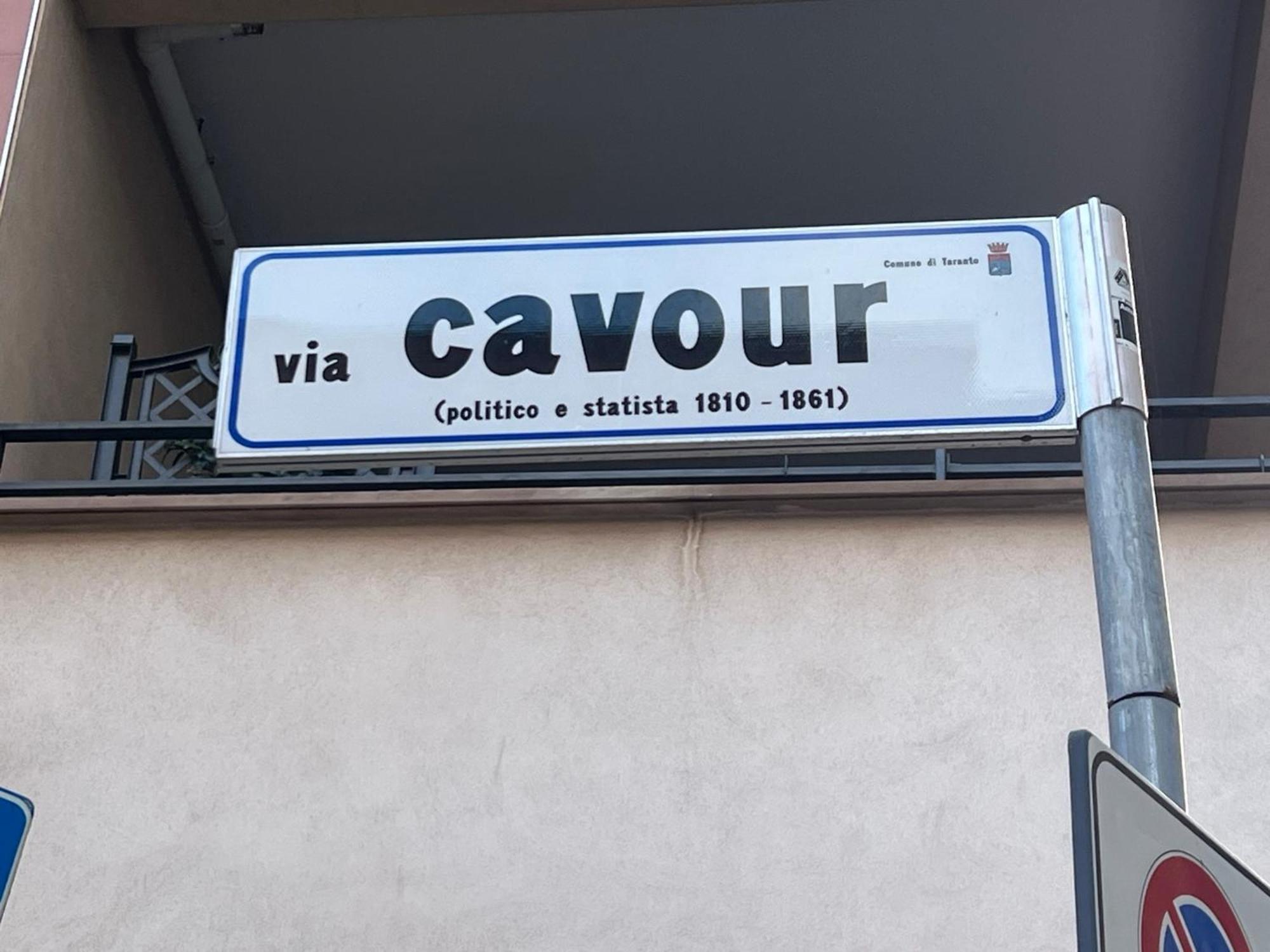 Suite Cavour Luxury Home Taranto Luaran gambar