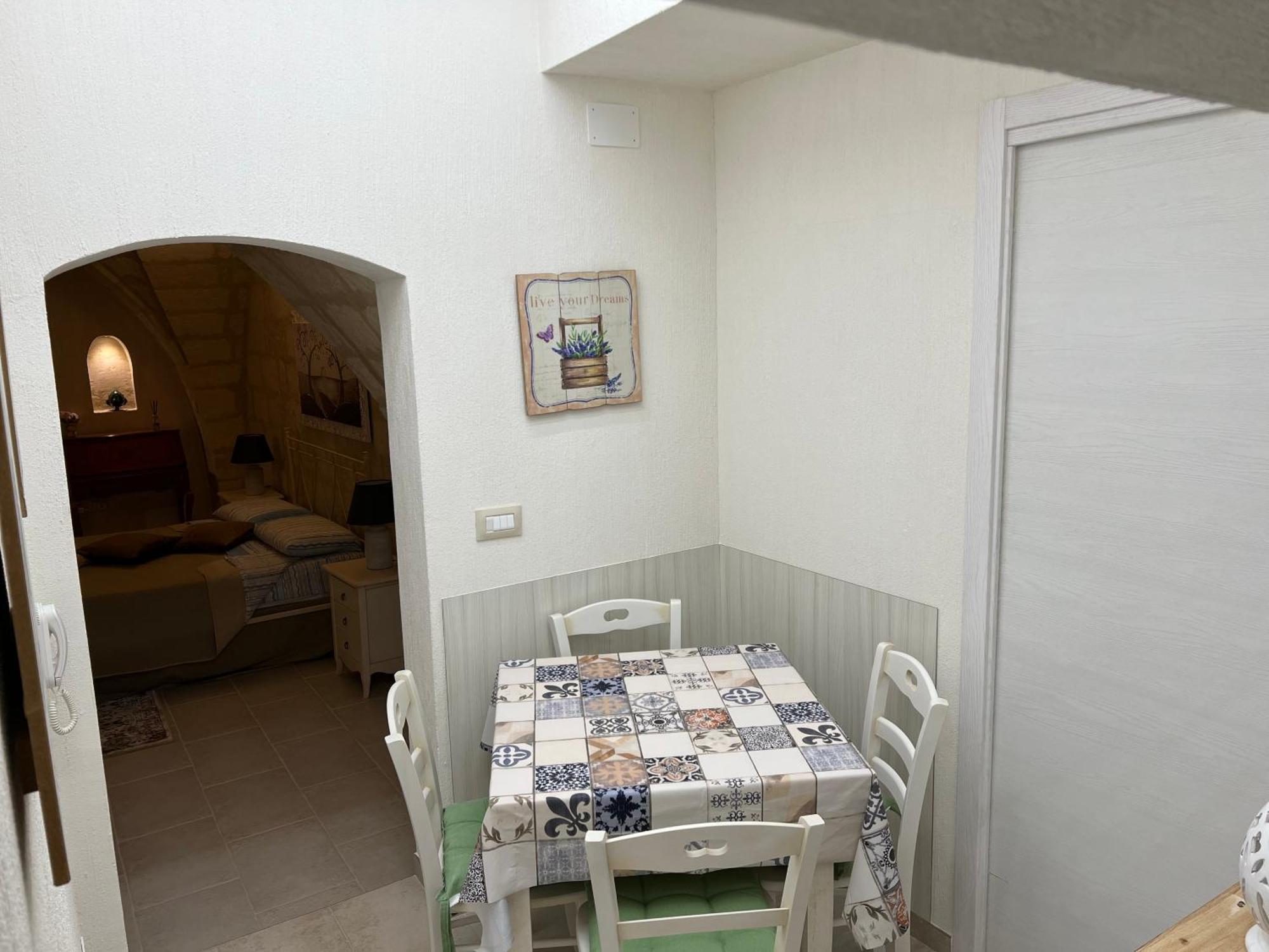 Suite Cavour Luxury Home Taranto Luaran gambar