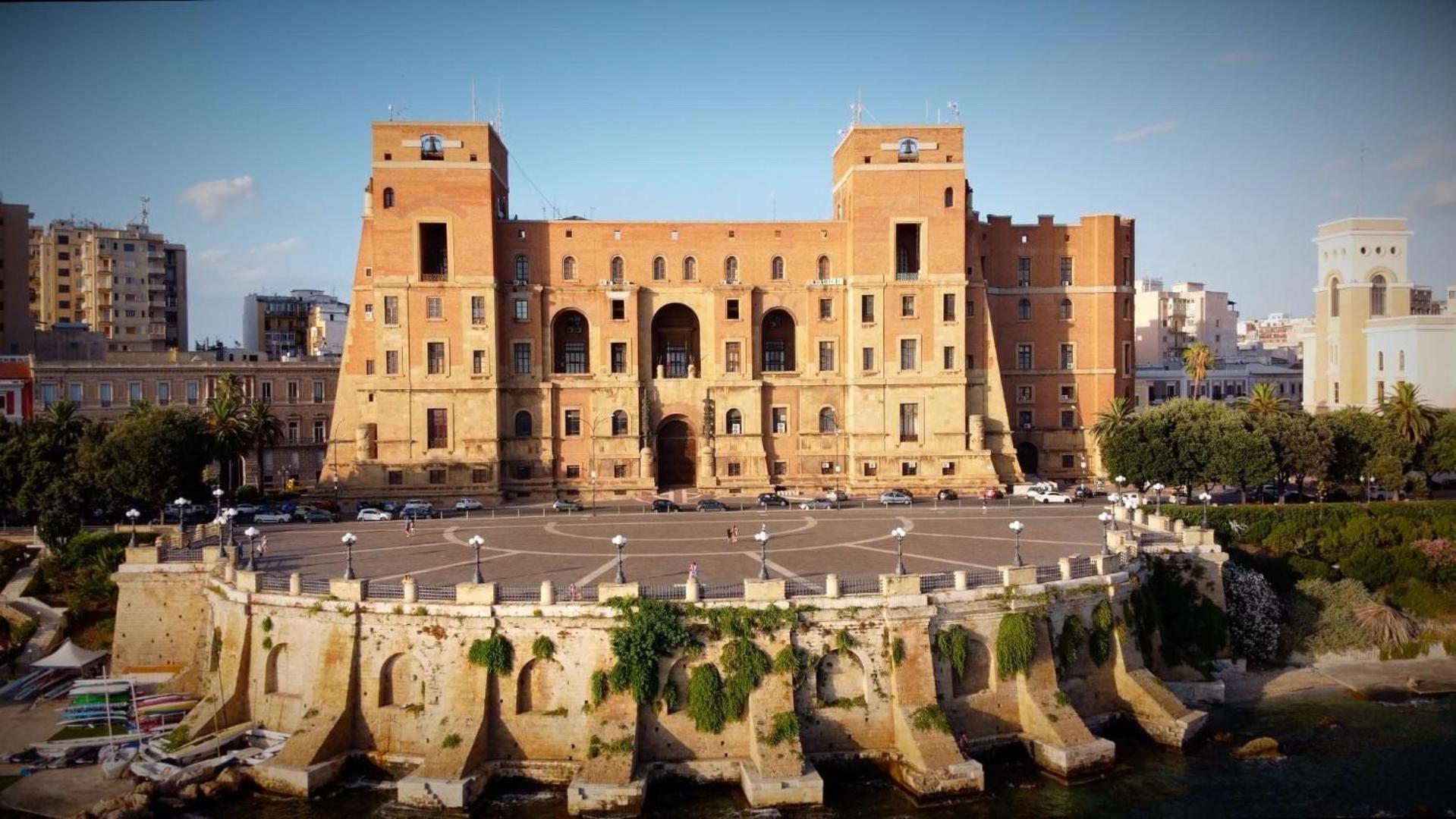 Suite Cavour Luxury Home Taranto Luaran gambar